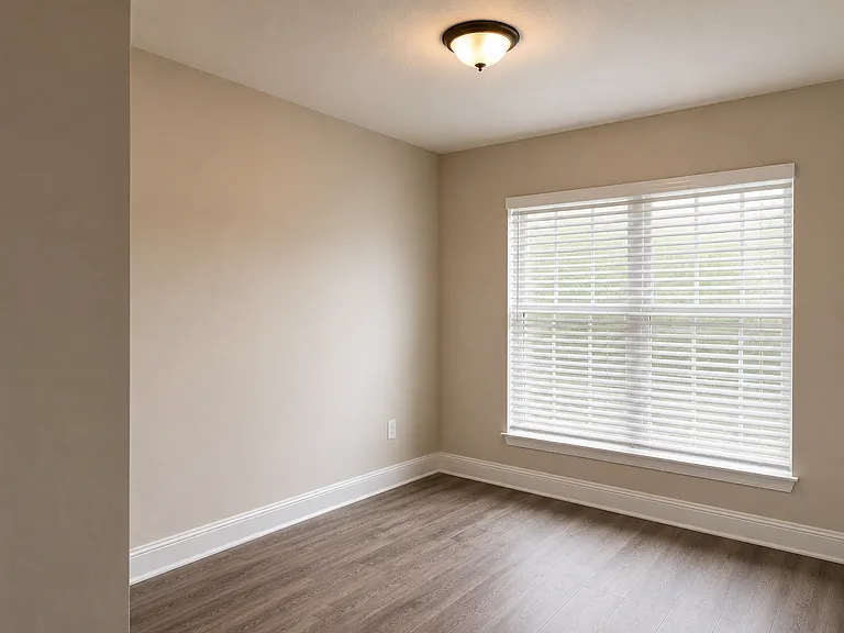 13623 Logan Pl — Photo 7