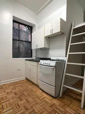 Rented by REAL New York | media 9