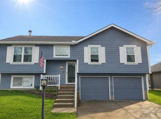 2925 Spring Garden St, Leavenworth, KS 66048