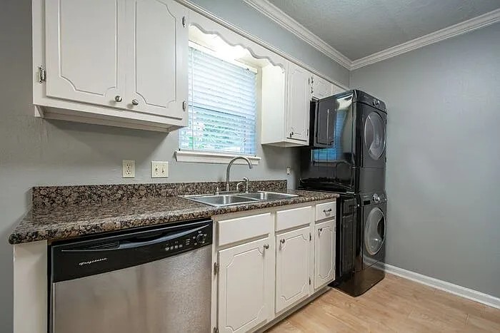 8120 W Markham St #5 — Photo 18