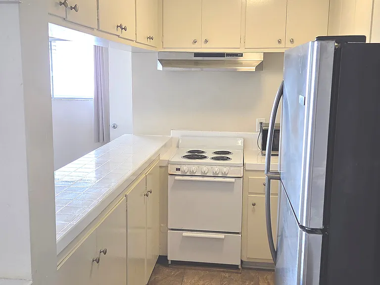 2622 4th St #12 — Photo 5