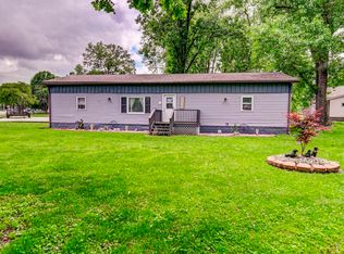 401 W Washington St, Edinburg, IL 62531