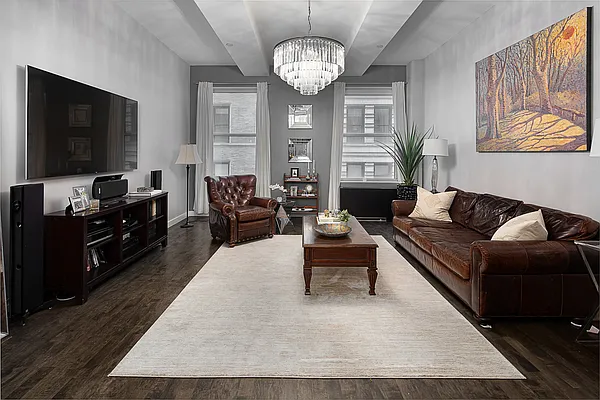 Sold by Compass | media 2