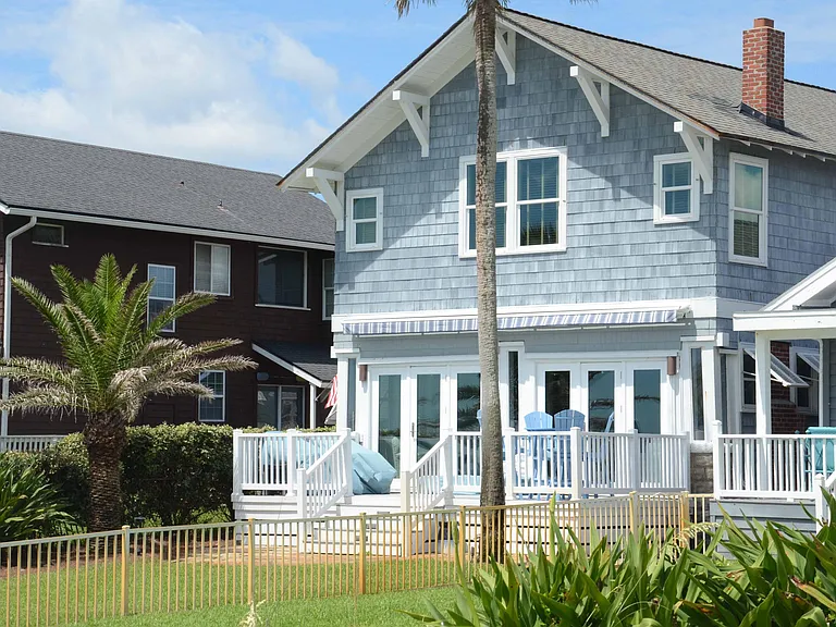 704 Ocean Front — Photo 42