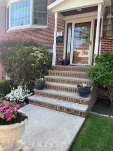 11 Lyman Ave, Staten Island, NY, 10305