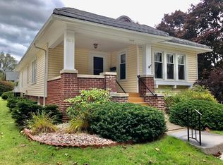 1019 Philippen St, Manitowoc, WI 54220