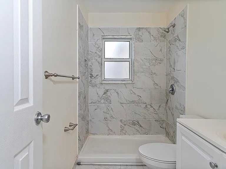 802 N J St — Photo 13