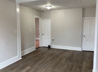 156 Woodbine St APT 3A, Cranston, RI 02910