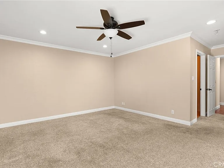 5081 Howard Ave — Photo 23