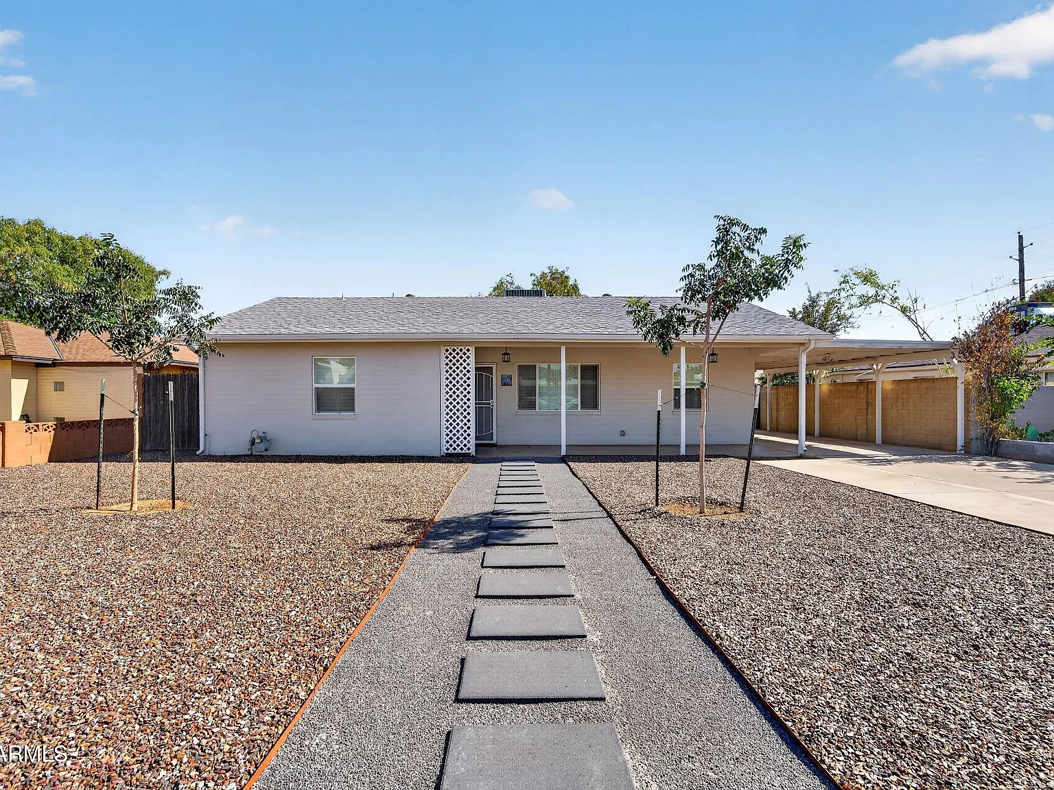 3 bed, 2.0 bath, 1561 sqft, $3,000 — Photo 1
