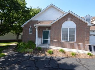 53 Samson Dr, Flemington, NJ 08822