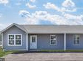 20 Pacific Ave, Milroy, PA 17063