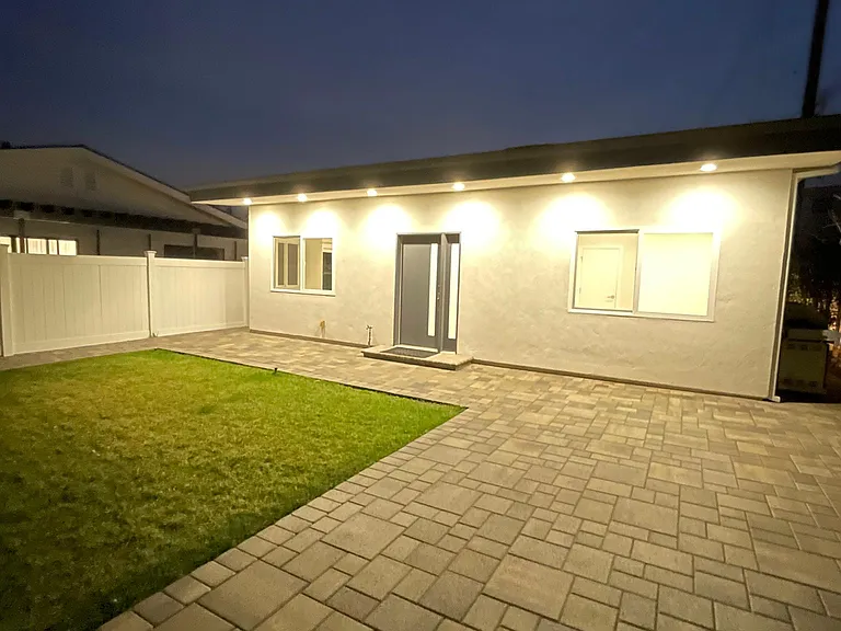 6419 Kraft Ave — Photo 5
