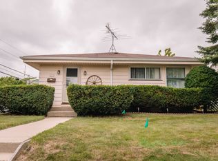 4415 N Houston Ave, Milwaukee, WI 53218