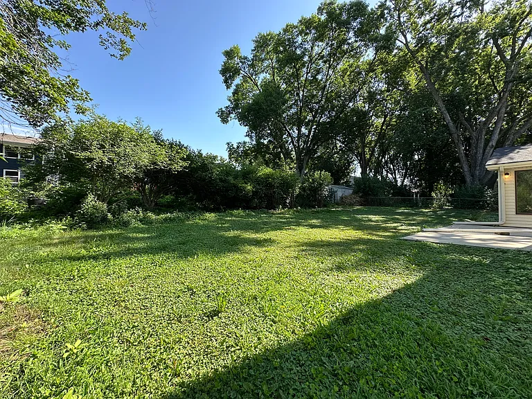 3917 Dakota Dr — Photo 39