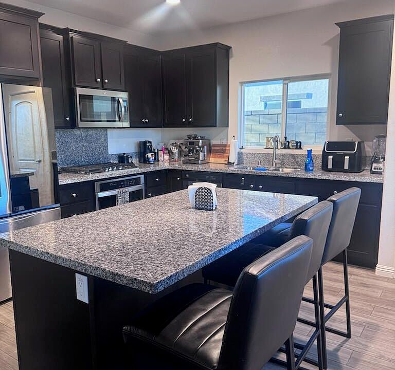 2nd image of 44816 Beringer Dr