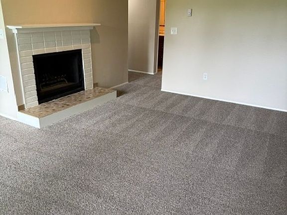 5th image of 7629 E D St