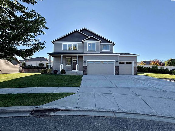 2nd image of 3044 S Fillmore Pl