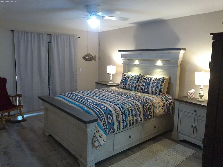 1640 Emerald Dr — Photo 6