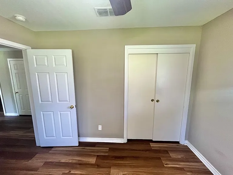 117 E Hoyt Dr — Photo 17