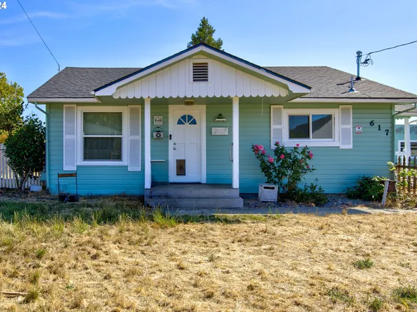 617 NE Channon Ave, Roseburg, OR 97470