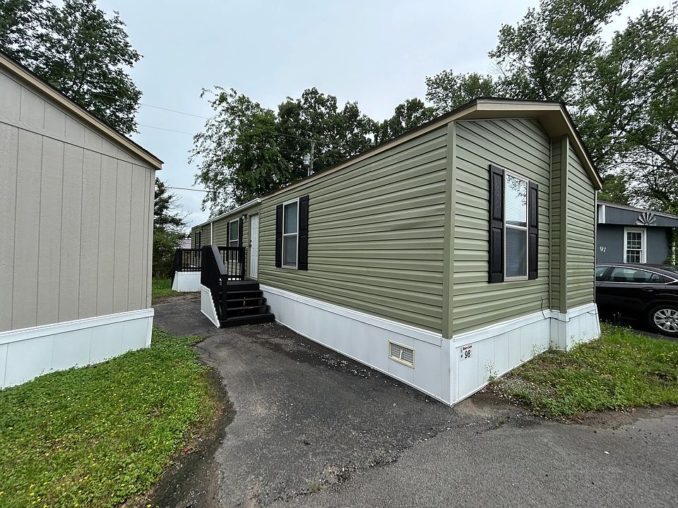 1st image of 98 Riviera Courts Dr #98