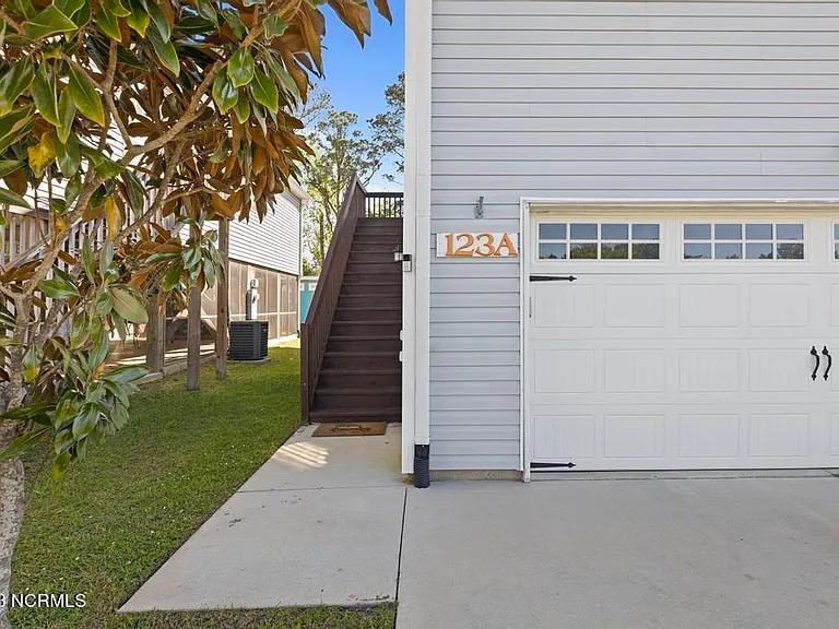 123 James Ave #A — Photo 3