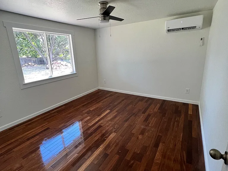 394 S Harlan Pl — Photo 19