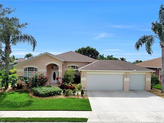 3rd image of 23426 Olde Meadowbrook Cir