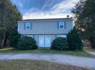 612 Dry Bridge Rd, North Kingstown, RI 02852