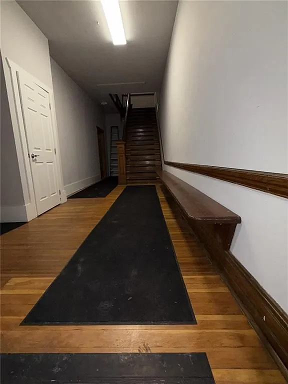 1 bed, 2421 sqft, $800 — Photo 3