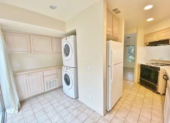 2432 De La Vina St #A — Photo 6