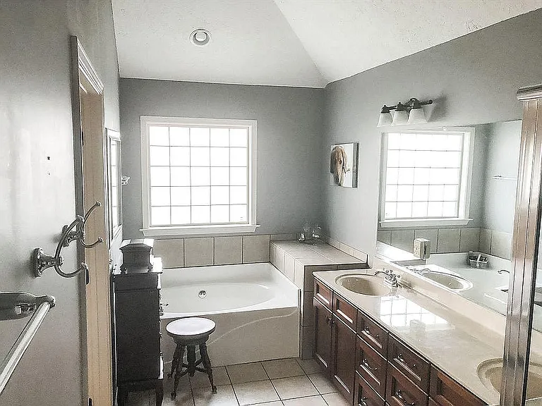 9761 Silver Bell Ct — Photo 24