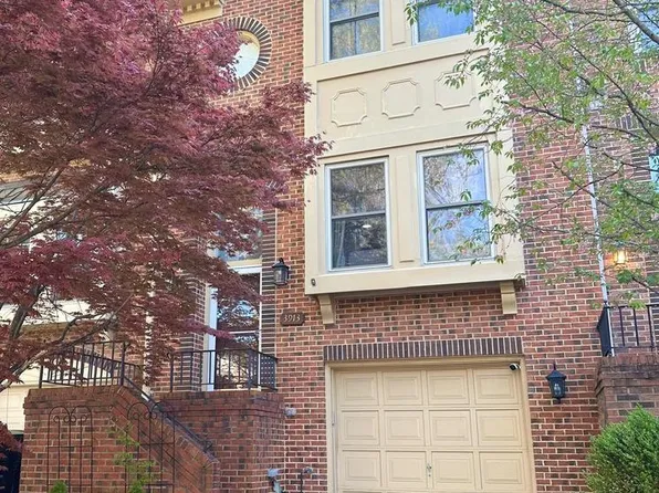 3913 Green Look Ct, Fairfax, VA 22033