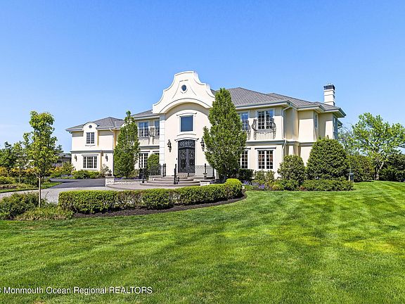 4th image of 15 Oyster Bay Drive