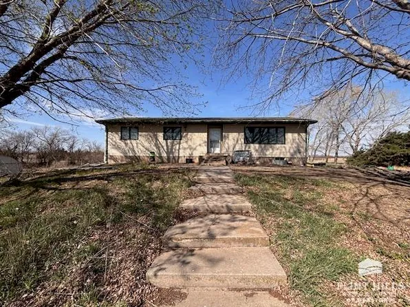 1576 1100th Ave, Hope, KS 67451