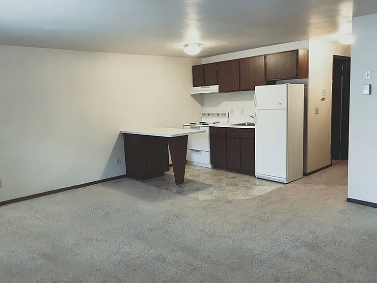 Courtyard Apartments — Photo 15