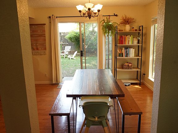 5th image of 2909 Lillard Dr