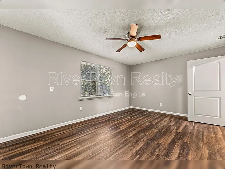 1678 Alta Vista Ave — Photo 8