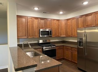 612 S Riverside Ave #305, Rialto, CA 92376