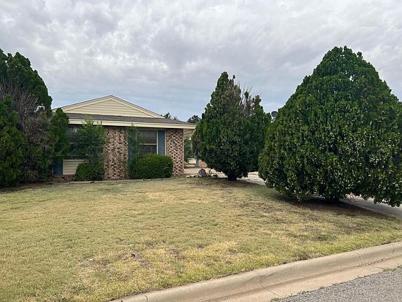2nd image of 2635 Seminole Dr