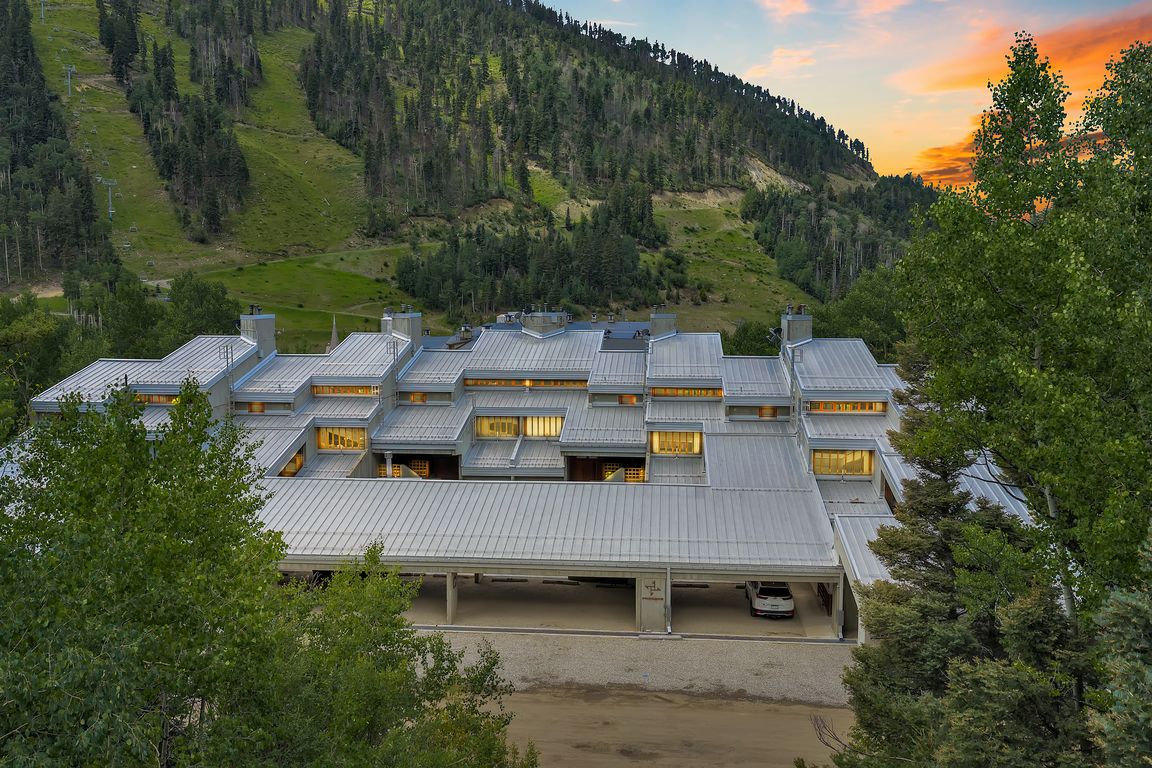 next background image