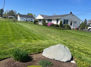 2 Savage Ln, Searsport, ME 04974