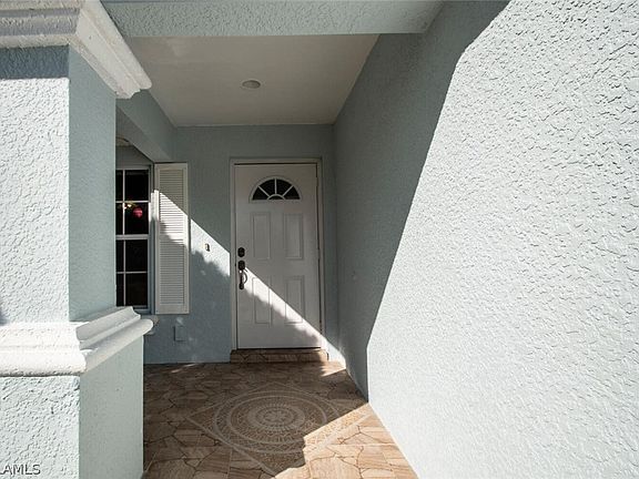 2nd image of 105 Zona Ave N