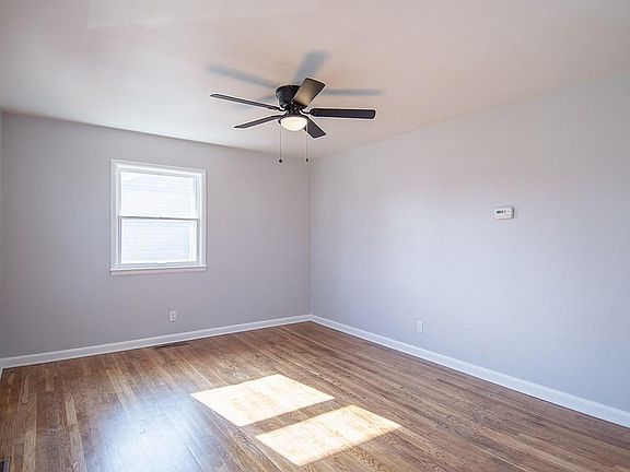 3rd image of 3228 Adams St