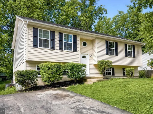 673 Running Fox Rd, Lusby, MD 20657