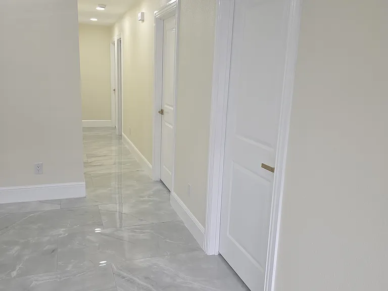 17511 Davenway Dr — Photo 33