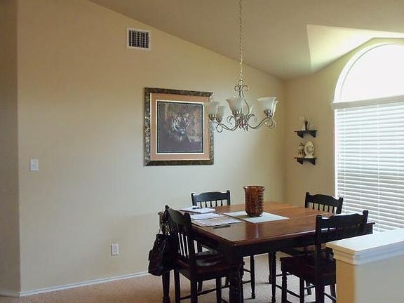5th image of 6805 Bayberry Dr