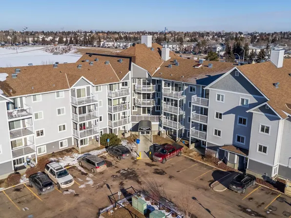 5065 31st Ave NW #213, Edmonton, AB T6L 6S5