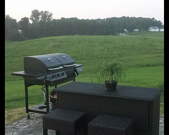 3rd image of 615 Mountain Meadow Dr